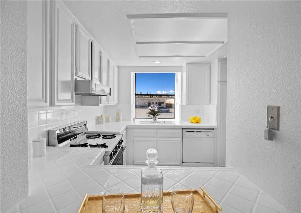 653 Fairview Avenue 5