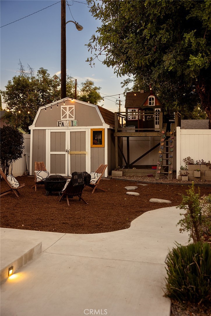 130 Violet Avenue