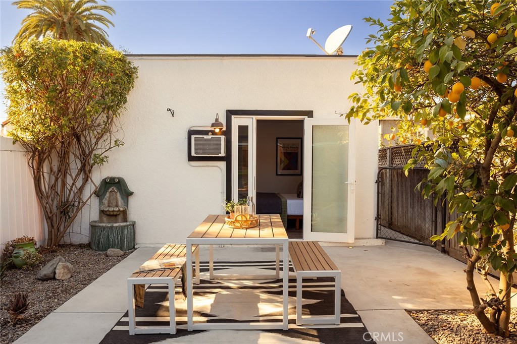 130 Violet Avenue