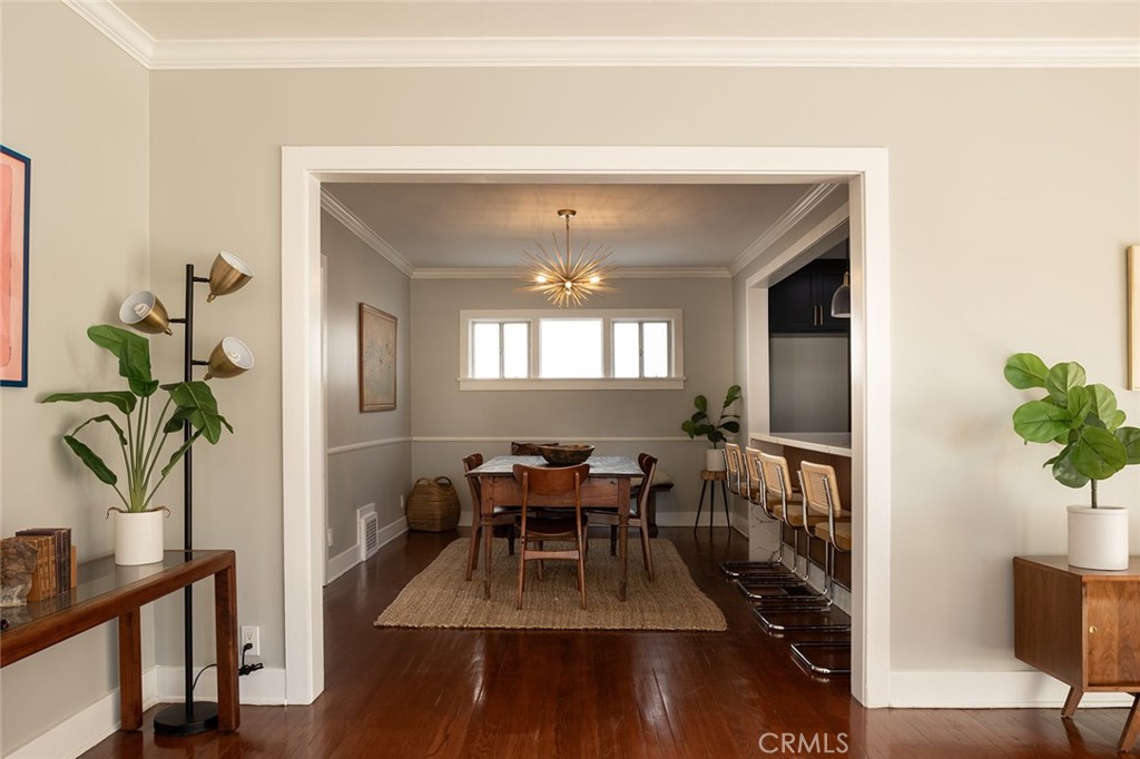 130 Violet Avenue