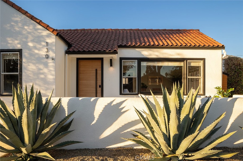 130 Violet Avenue