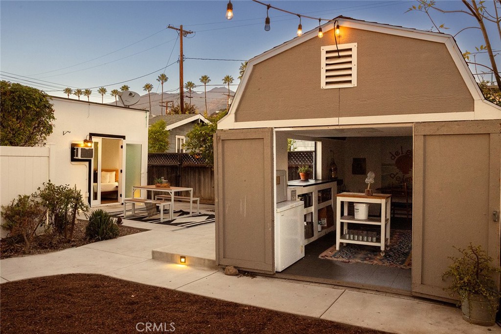 130 Violet Avenue