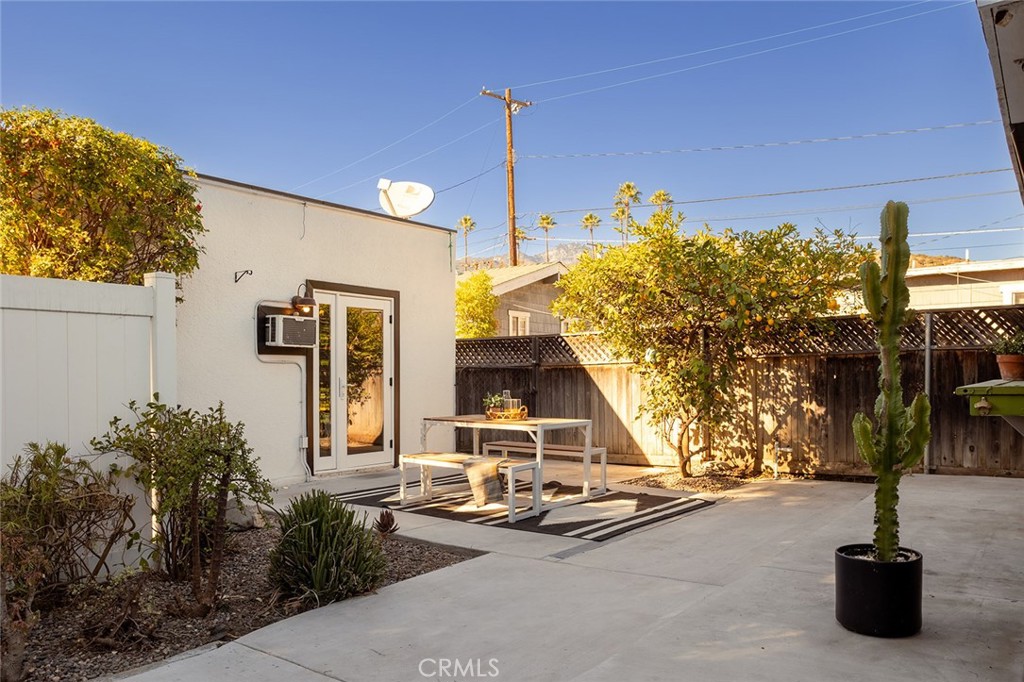 130 Violet Avenue
