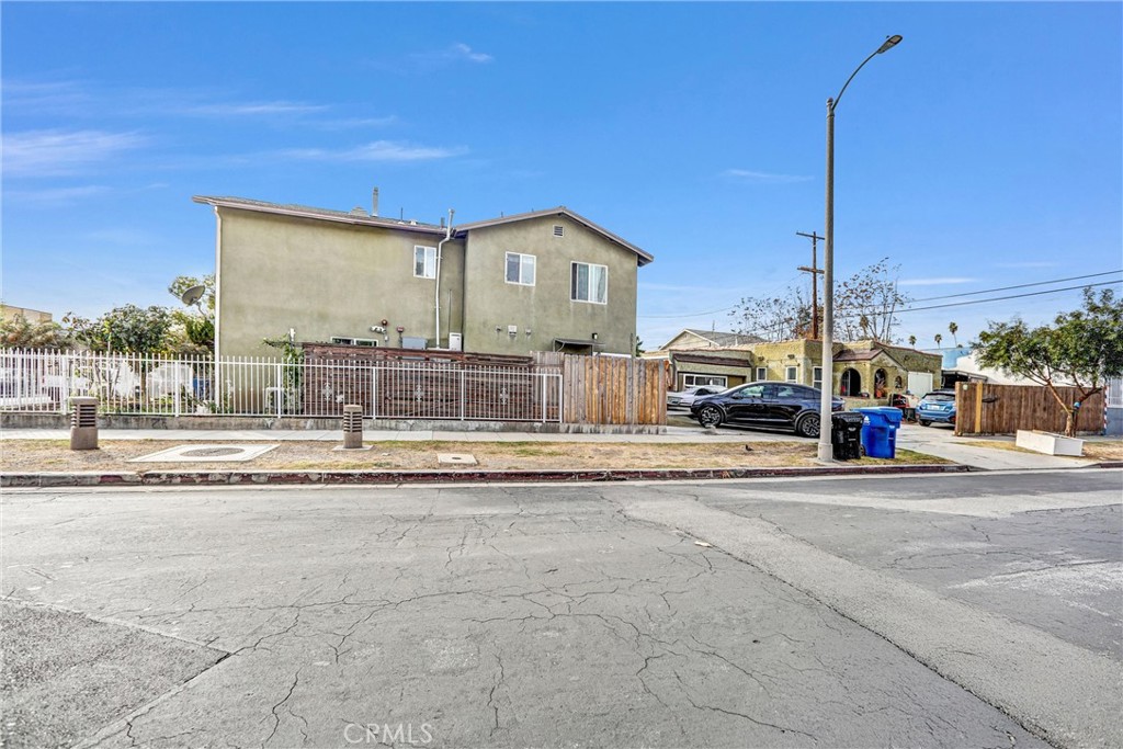 3559 Pueblo Avenue 4