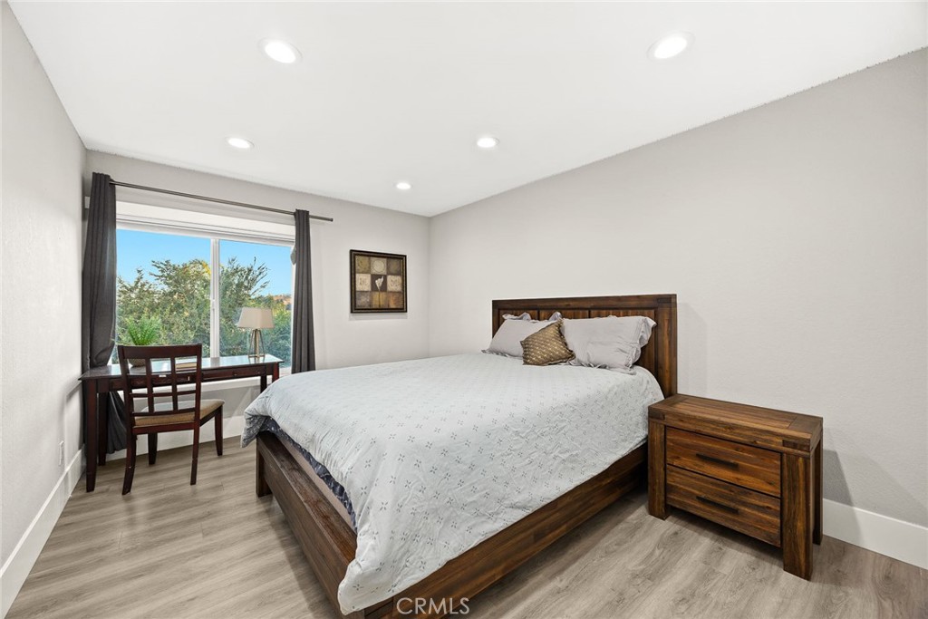 26 Oak Cliff Drive