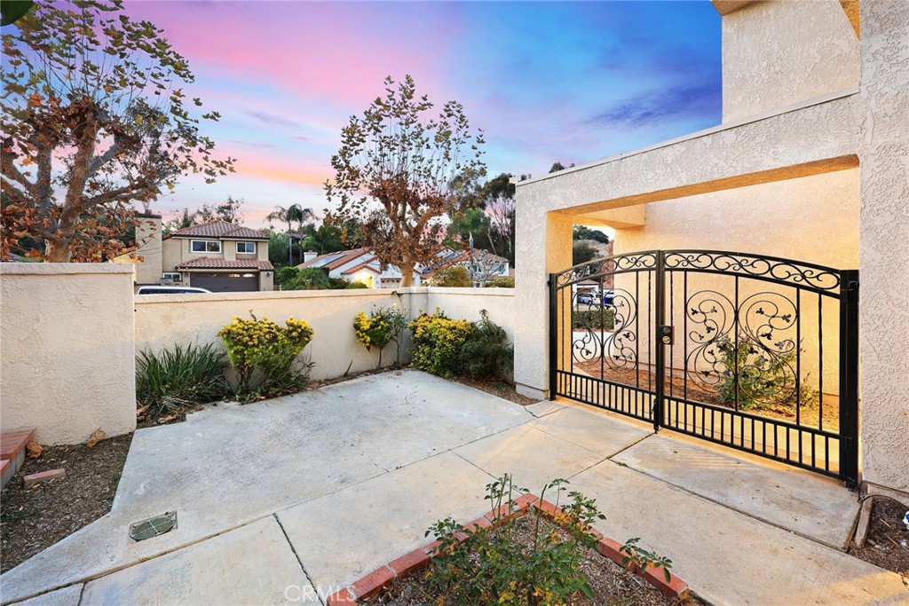 26 Oak Cliff Drive