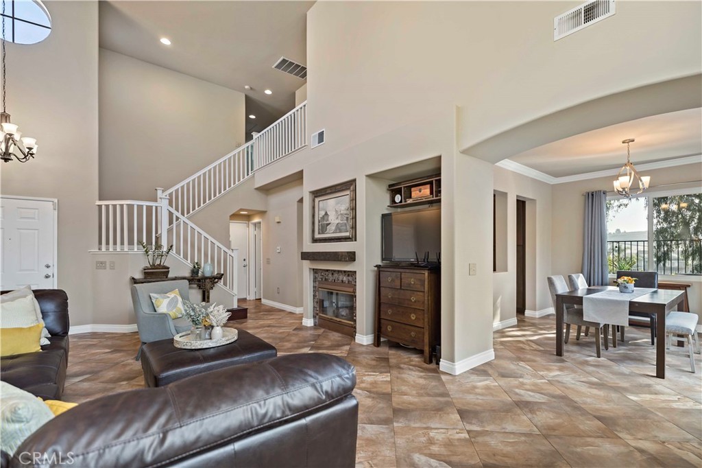 14816 Calle Rayo Lunar