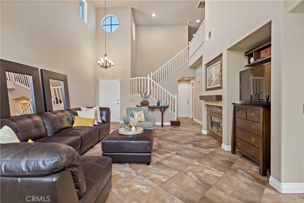 14816 Calle Rayo Lunar