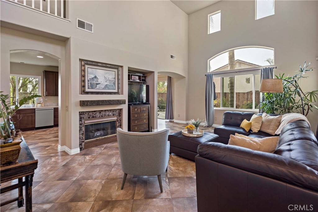 14816 Calle Rayo Lunar