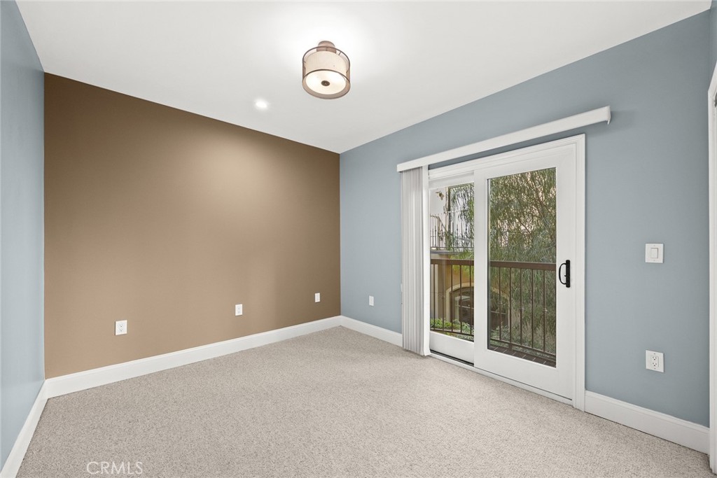 168 S Sierra Madre Boulevard 201
