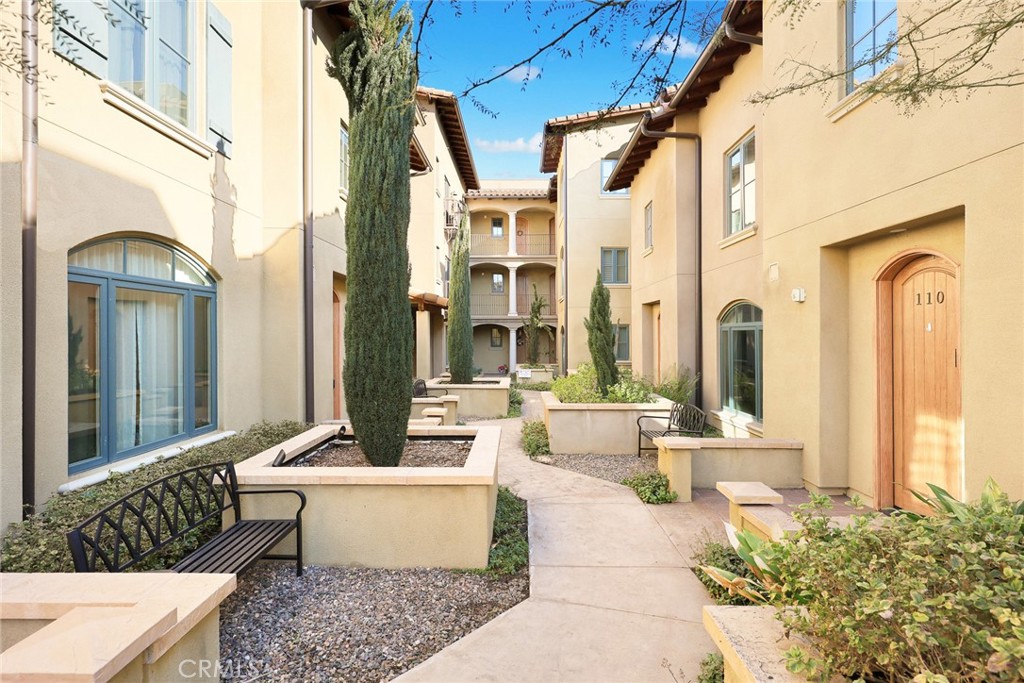 168 S Sierra Madre Boulevard 201