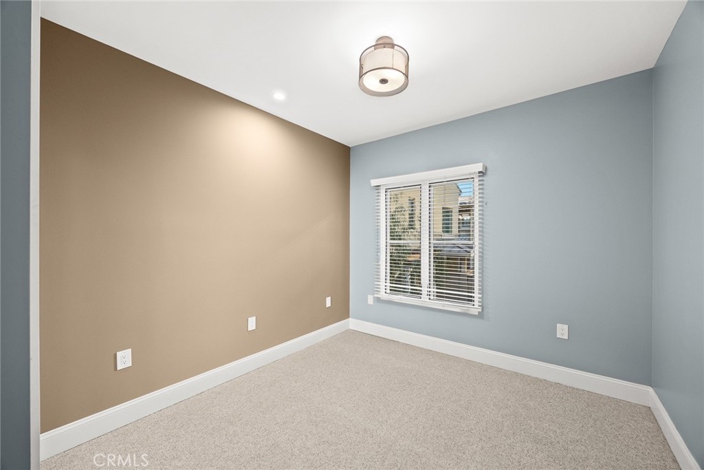 168 S Sierra Madre Boulevard 201