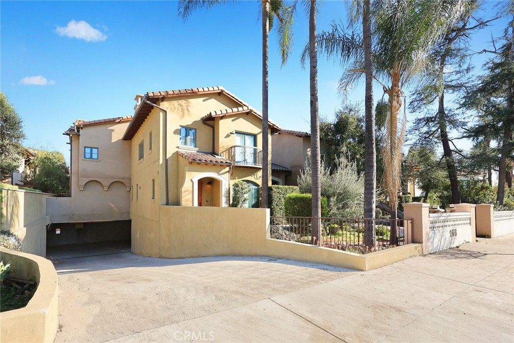 168 S Sierra Madre Boulevard 201