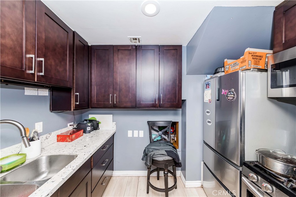 1316 W Hellman Avenue