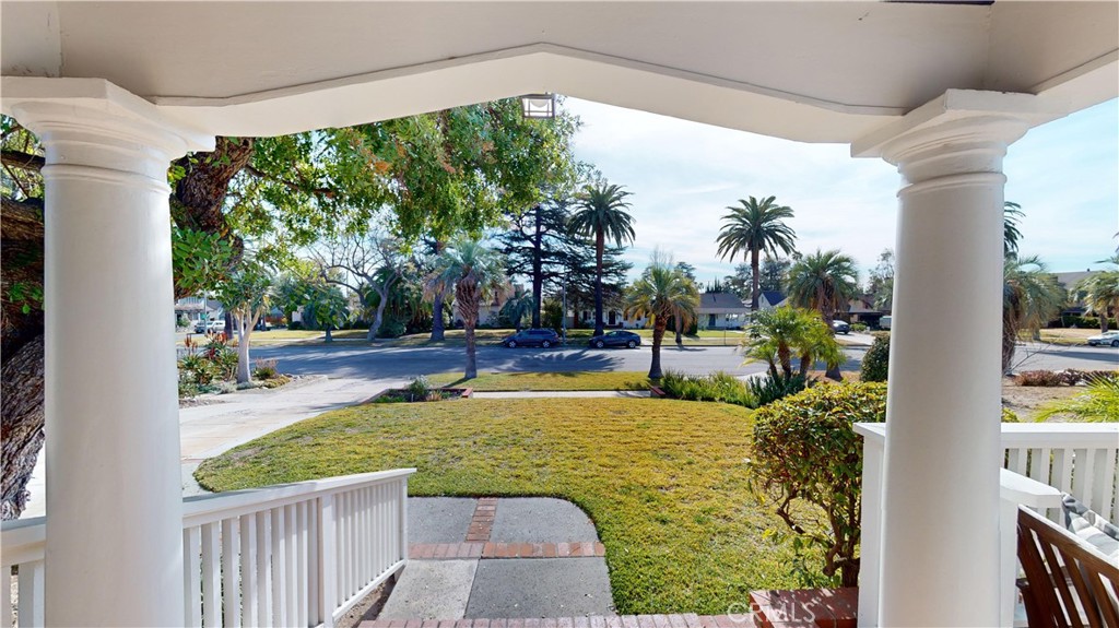 1557 Casa Grande Street