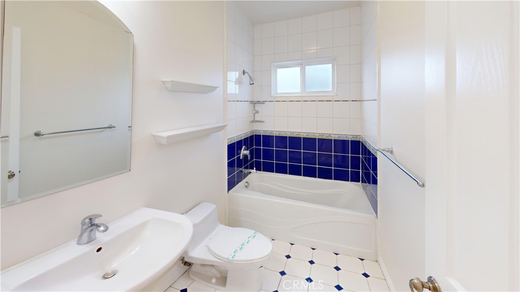 1557 Casa Grande Street