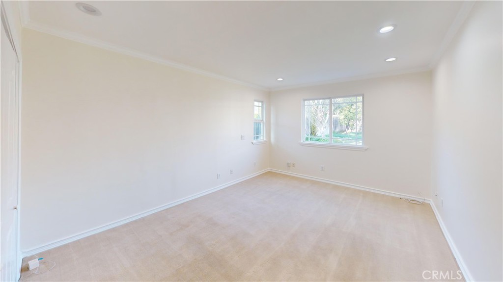 1557 Casa Grande Street