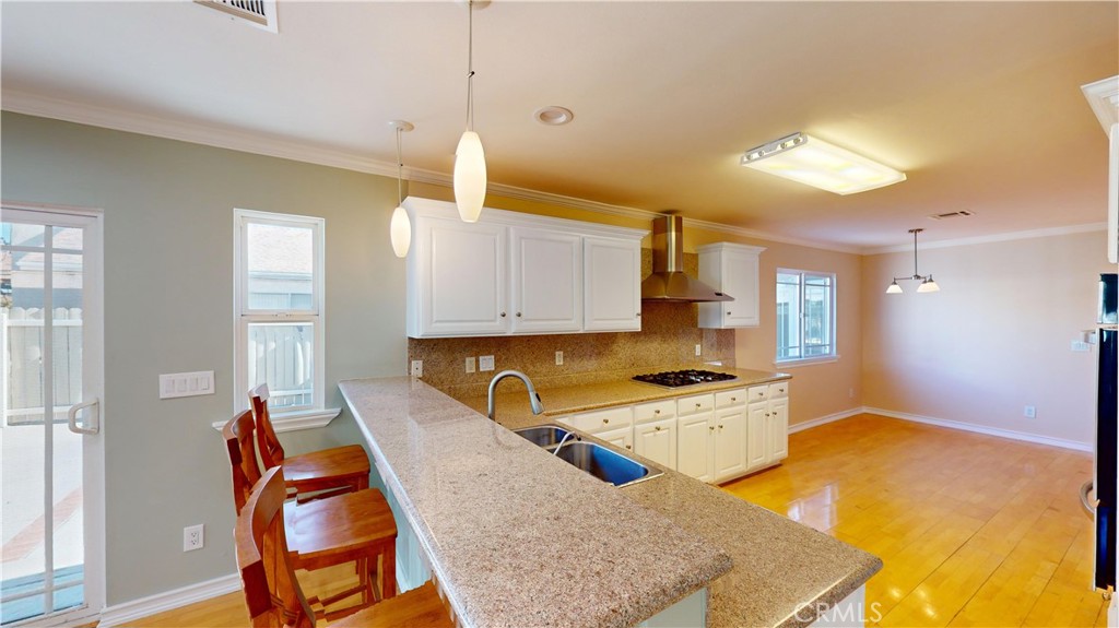 1557 Casa Grande Street