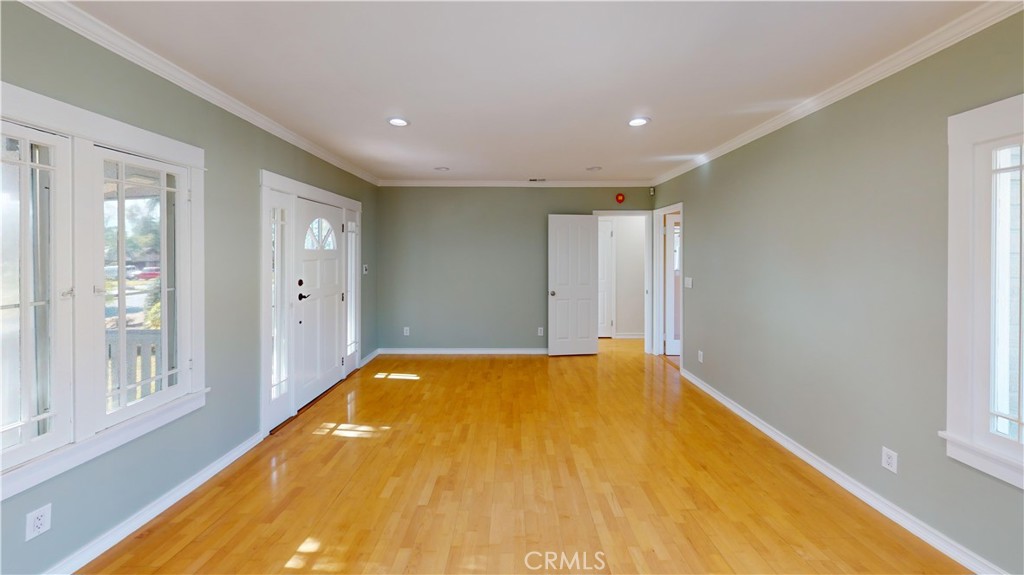 1557 Casa Grande Street