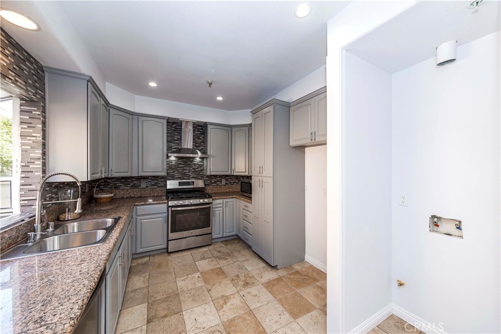 826 N Monterey Street D