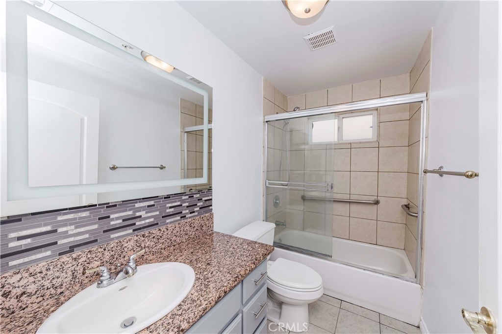 826 N Monterey Street D