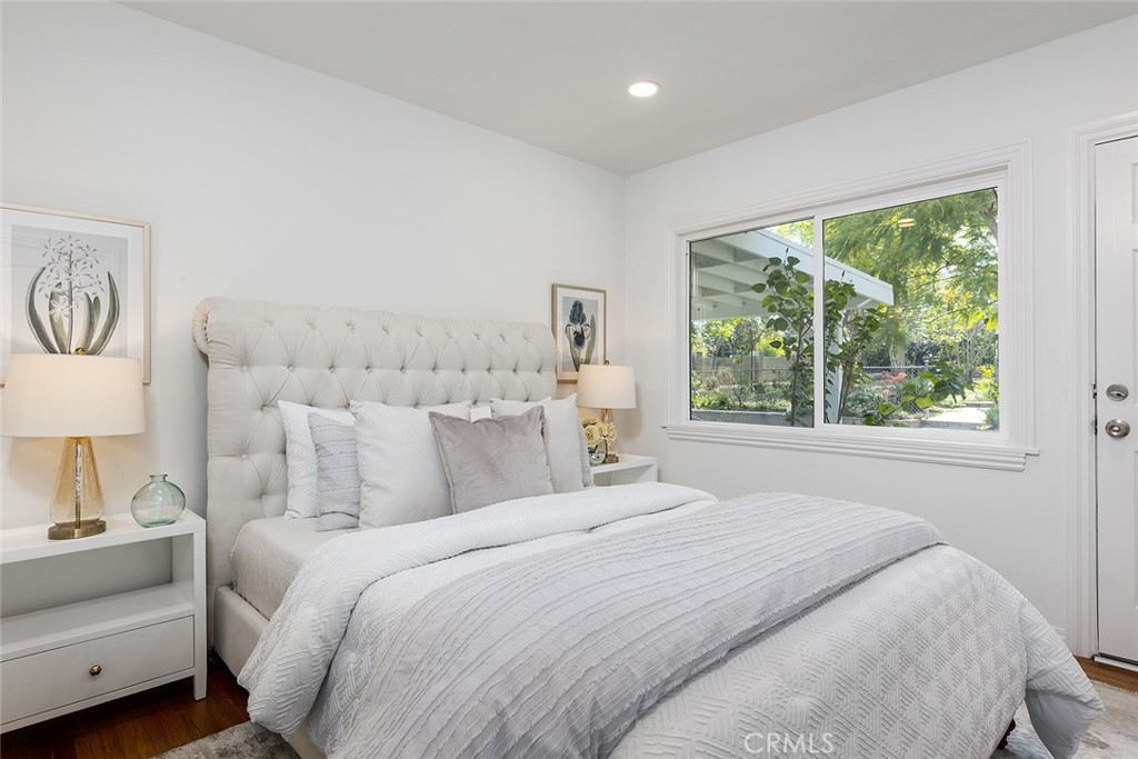 14936 Los Robles Avenue