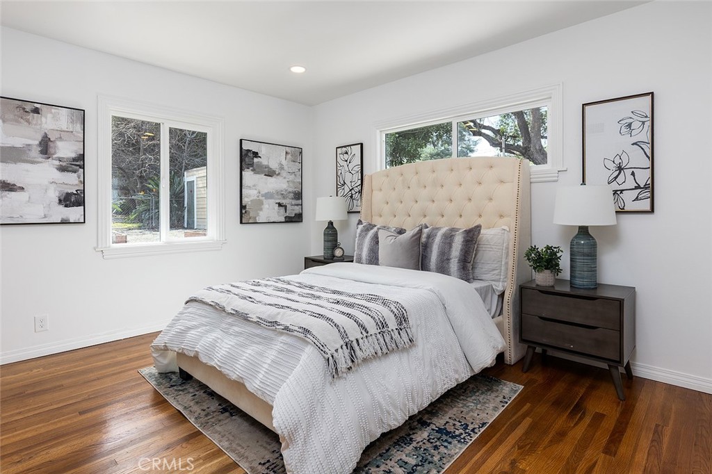 14936 Los Robles Avenue