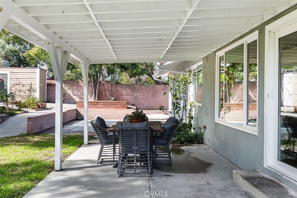 14936 Los Robles Avenue