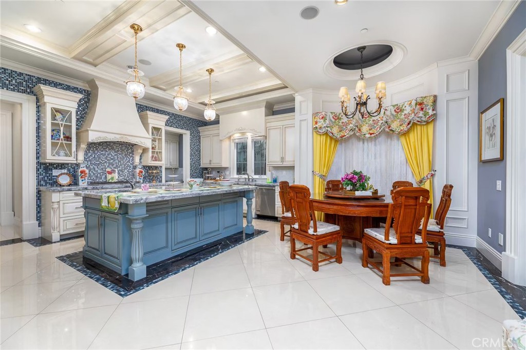 312 E Camino Real Avenue