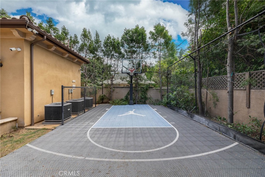 312 E Camino Real Avenue