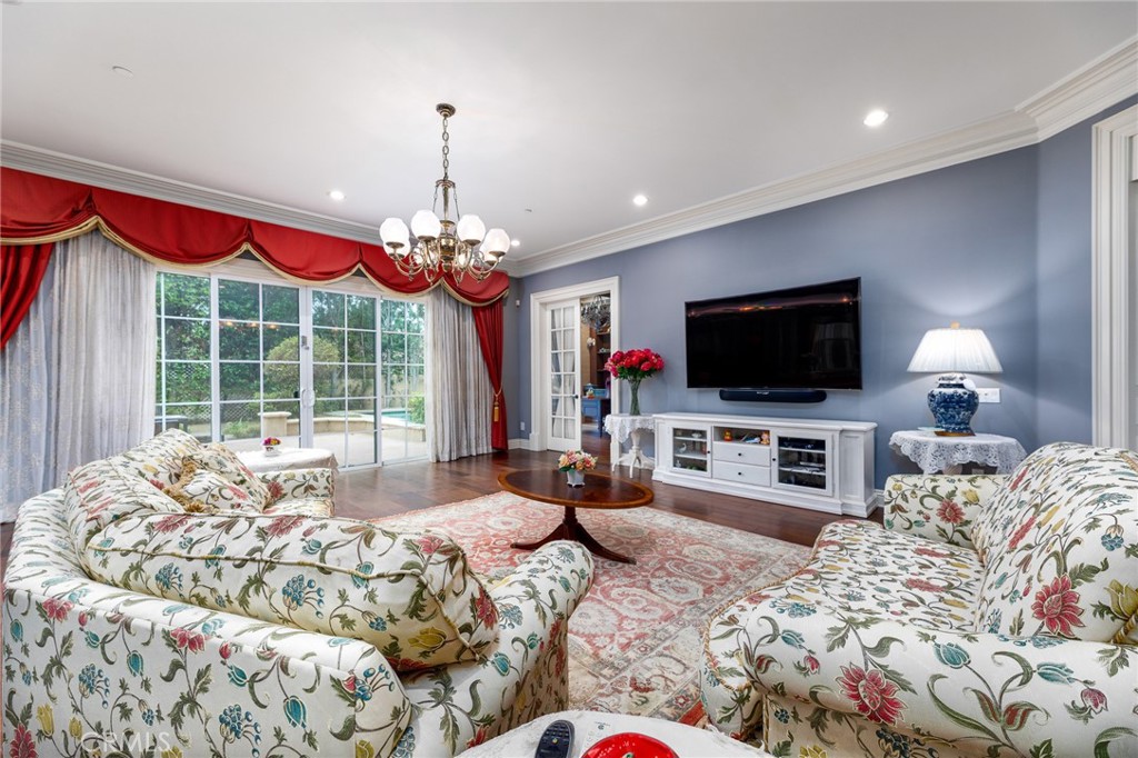 312 E Camino Real Avenue