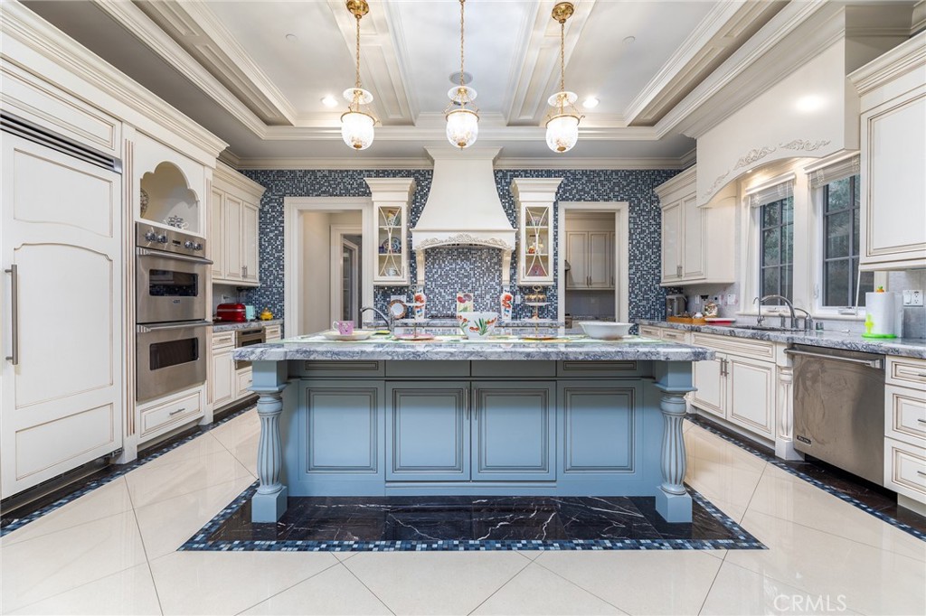 312 E Camino Real Avenue