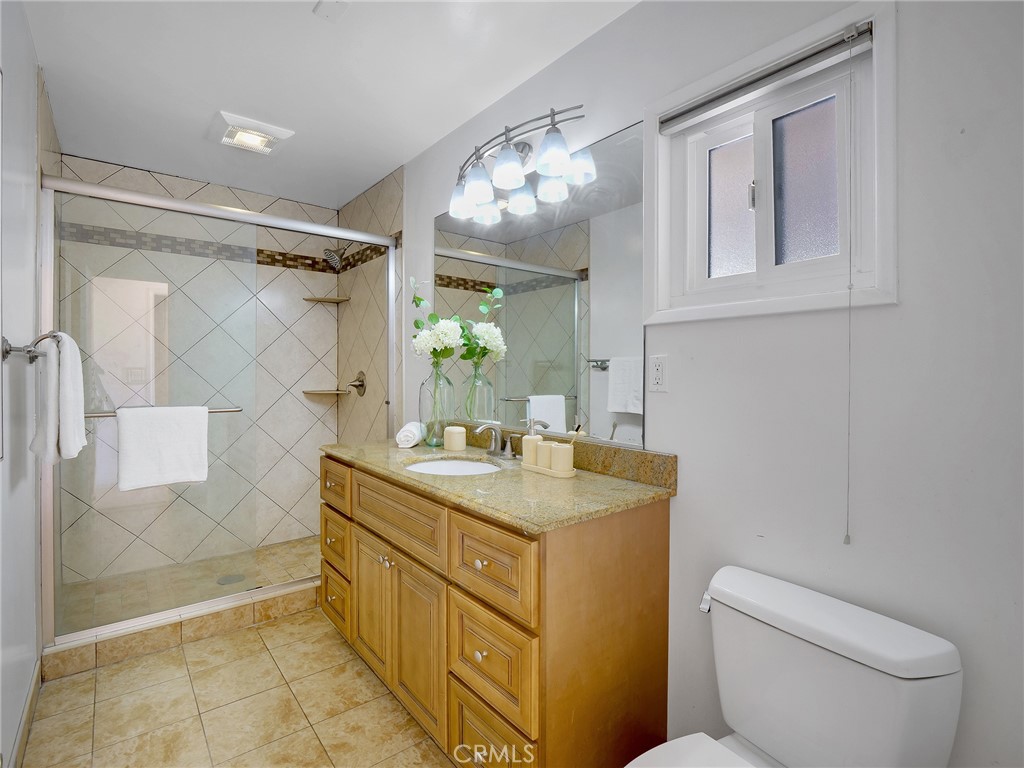 612 E Chestnut Avenue