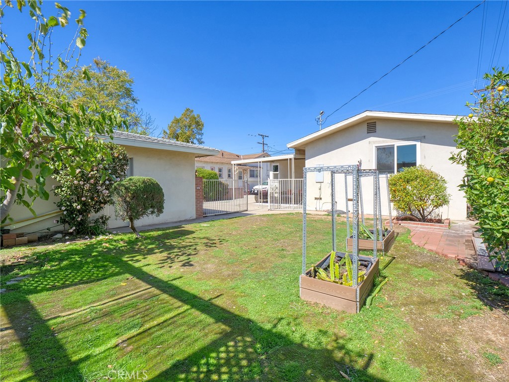 612 E Chestnut Avenue