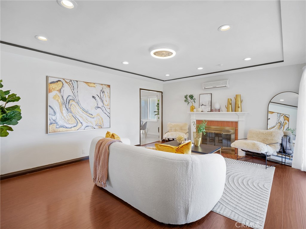 612 E Chestnut Avenue