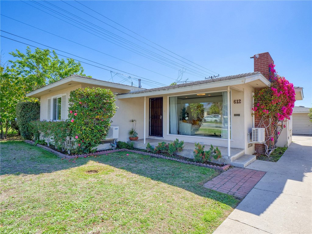 612 E Chestnut Avenue