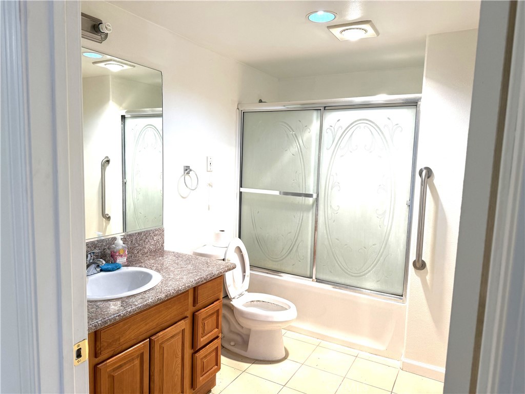 411 S Garfield Avenue 72