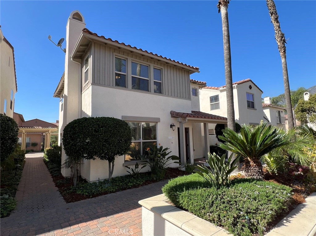 1100 Trails Lane