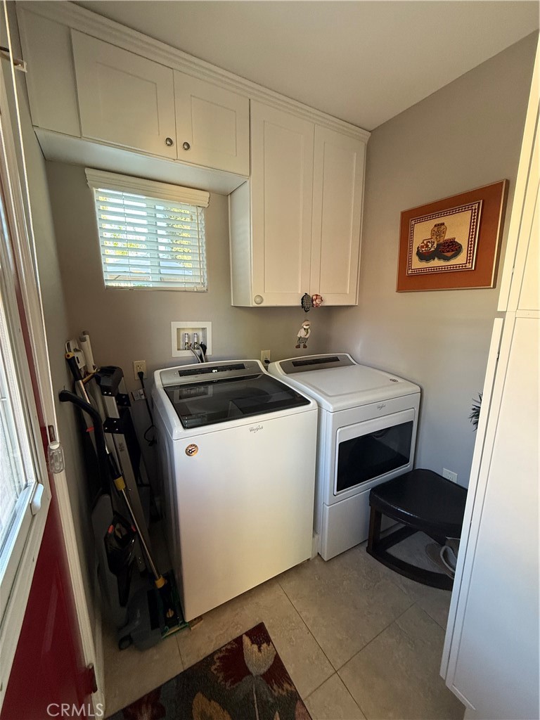 6046 N Willard Avenue