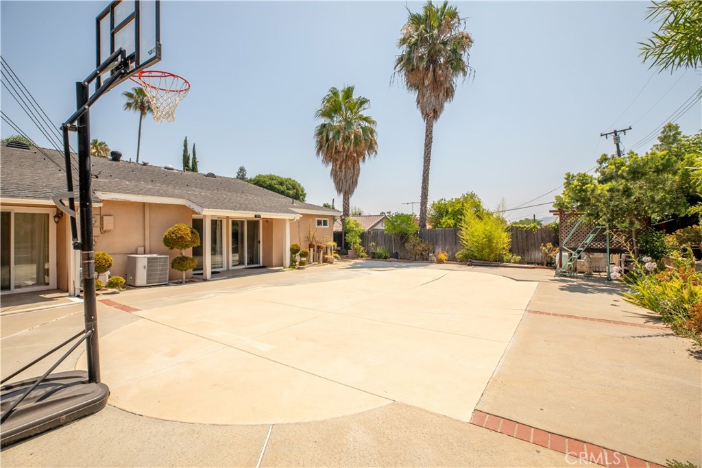 15344 Pintura Drive
