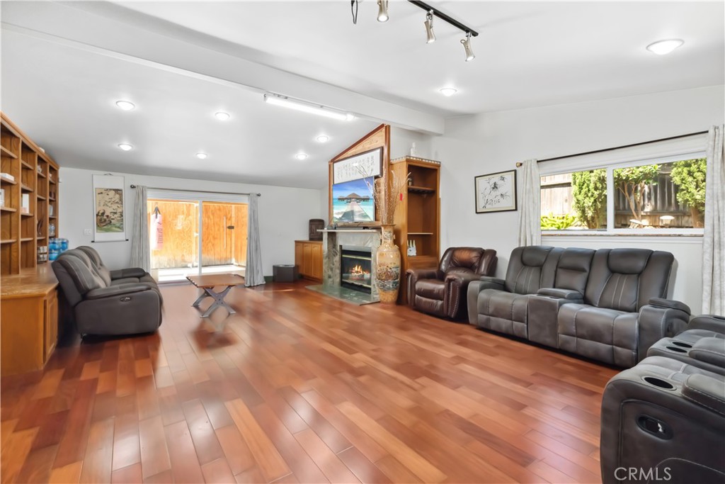 15344 Pintura Drive