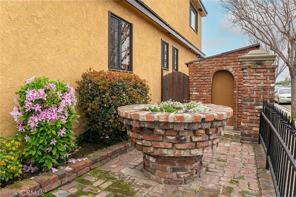 4113 Muscatel Avenue