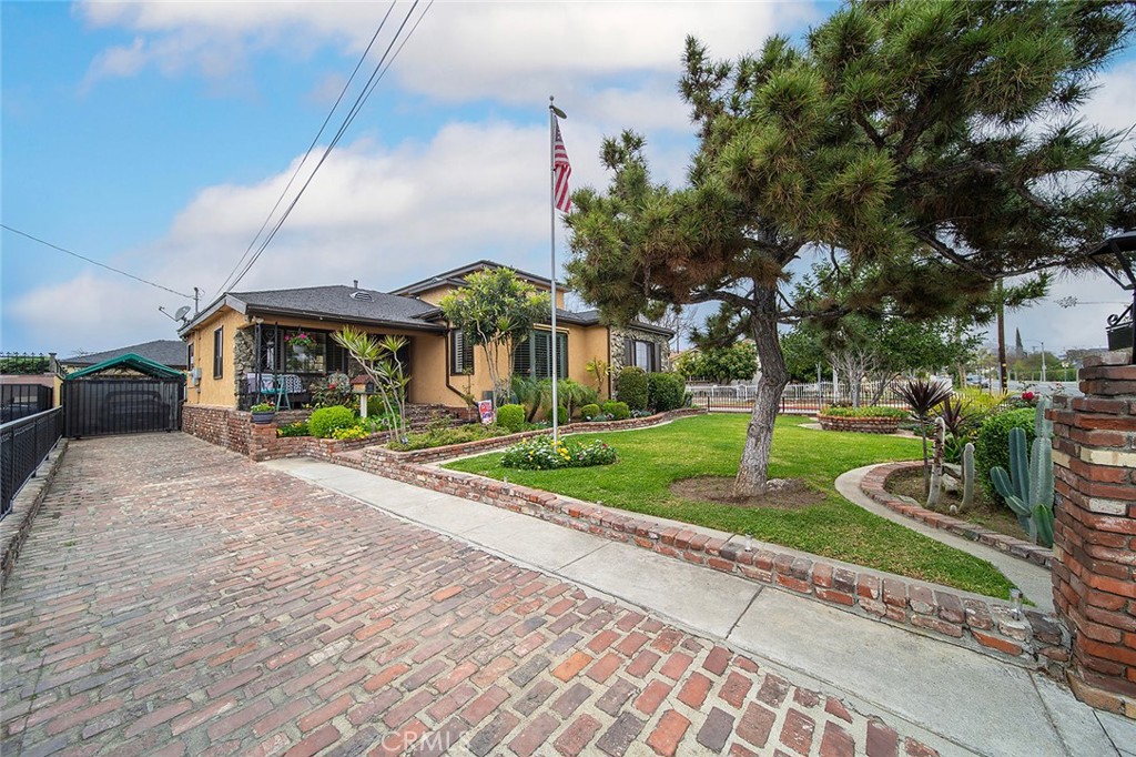 4113 Muscatel Avenue