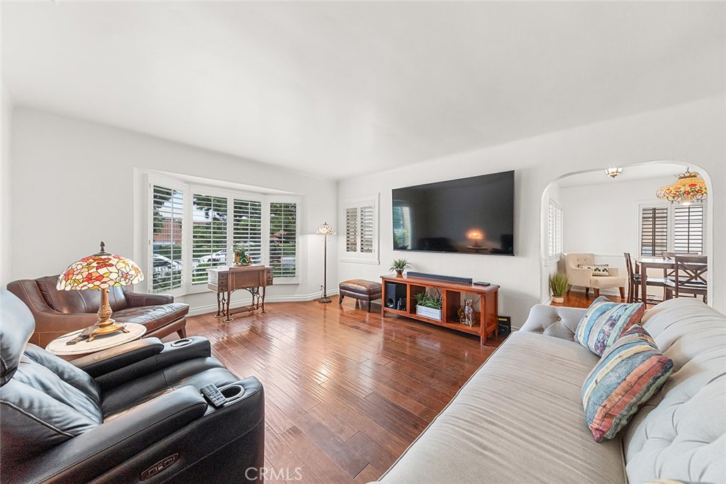 4113 Muscatel Avenue