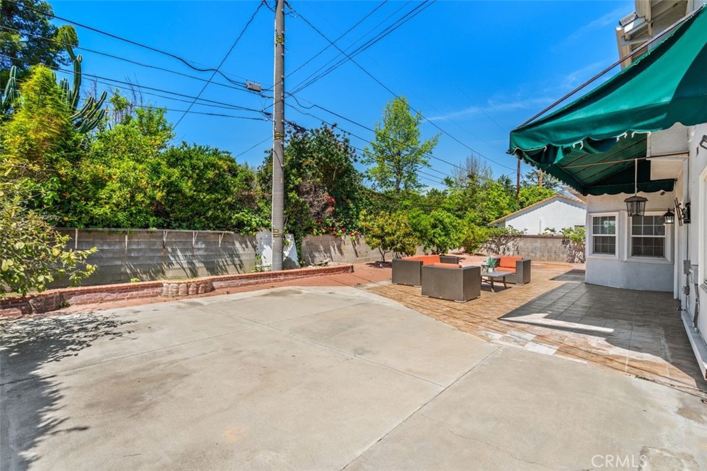 2517 El Capitan Avenue