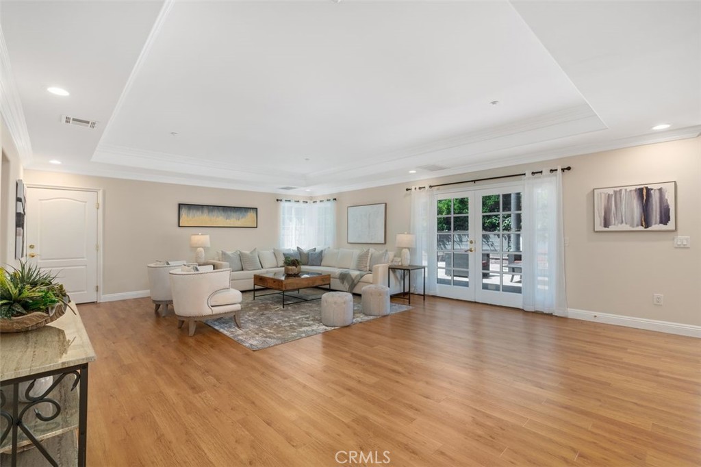 2517 El Capitan Avenue