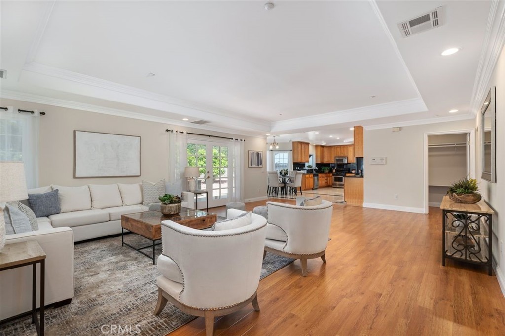 2517 El Capitan Avenue