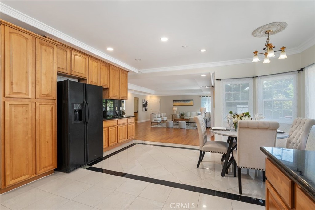 2517 El Capitan Avenue