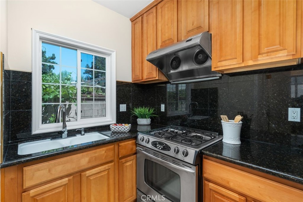 2517 El Capitan Avenue