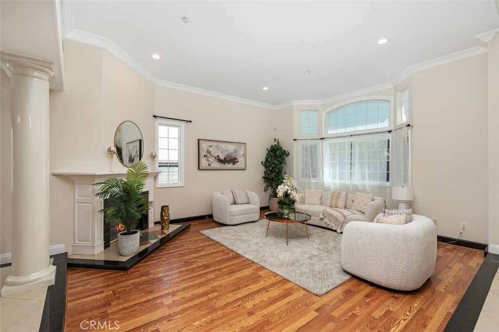 2517 El Capitan Avenue